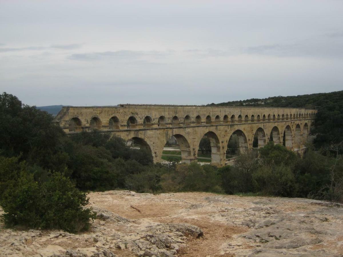 La Petite Maison Robion en Luberon Dış mekan fotoğraf